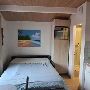 Rue Du Vieux Chateau - Beau F2 Appartement Menton